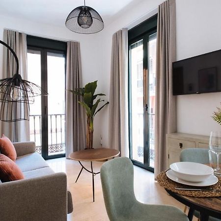 Chiqui And Vicente Suite Apartments Seville Luaran gambar