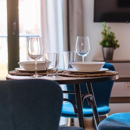 Chiqui And Vicente Suite Apartments Seville Luaran gambar