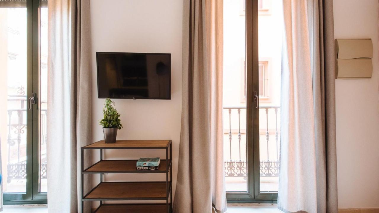 Chiqui And Vicente Suite Apartments Seville Luaran gambar