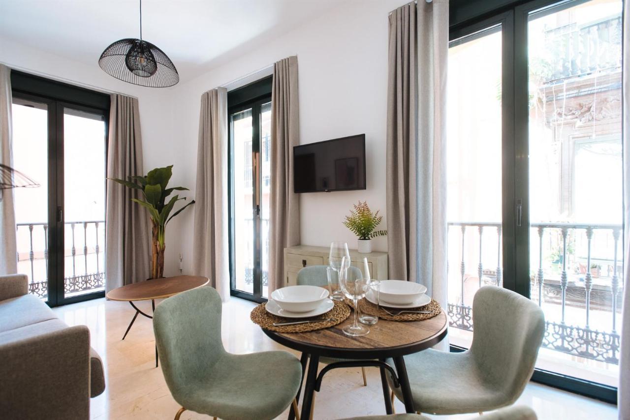 Chiqui And Vicente Suite Apartments Seville Bilik gambar