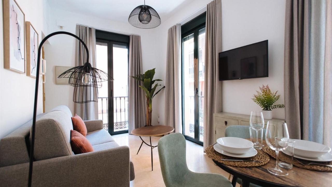 Chiqui And Vicente Suite Apartments Seville Luaran gambar