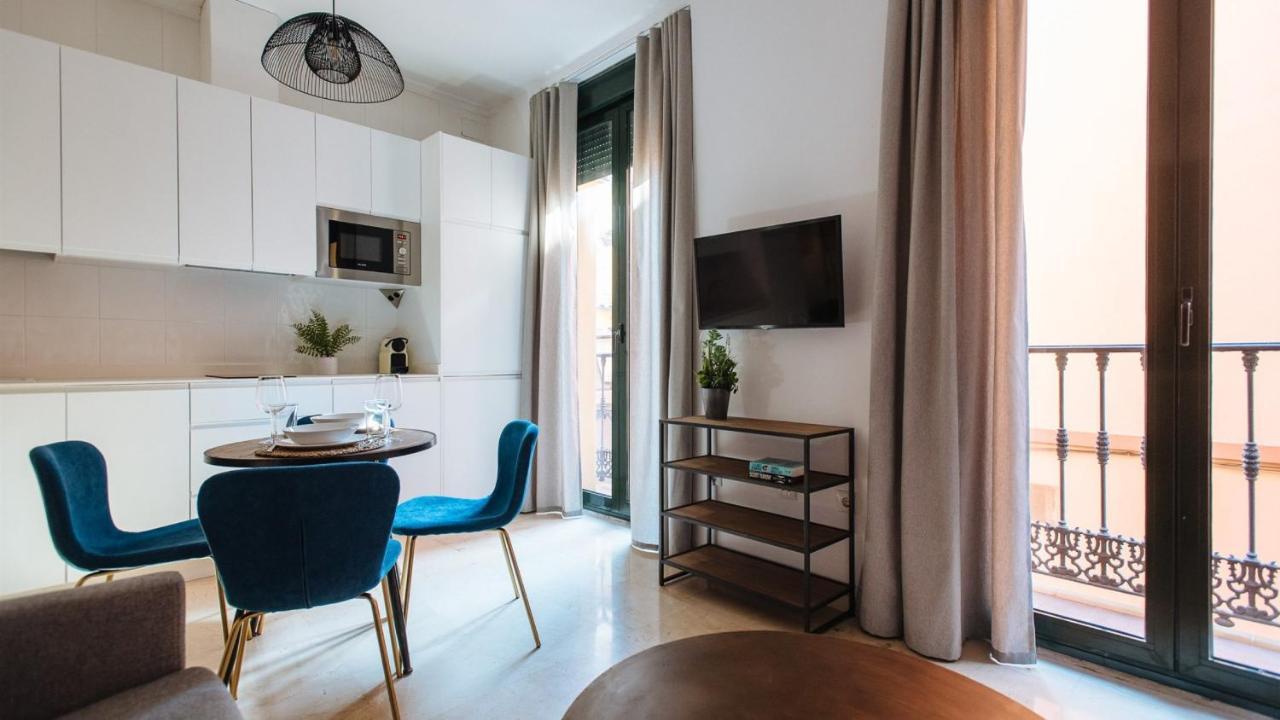 Chiqui And Vicente Suite Apartments Seville Luaran gambar